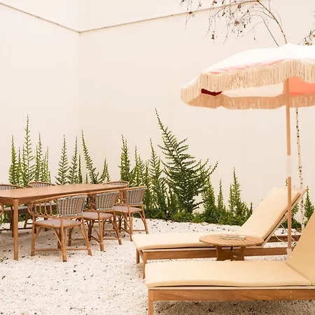 アパートホテル The Verse 4*