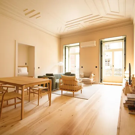 The Verse アパートホテル