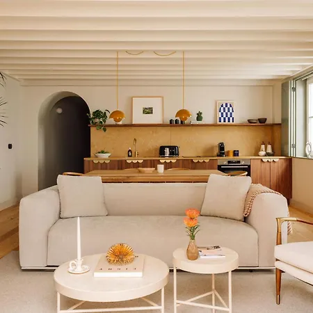 The Verse アパートホテル