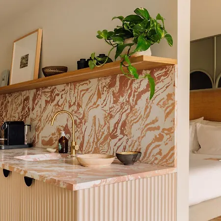 アパートホテル The Verse リスボン