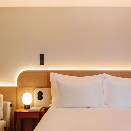 The Verse Apart Otel