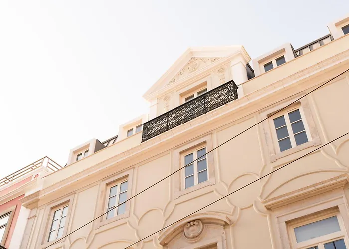 The Verse Aparthotel