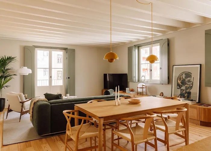 The Verse Aparthotel